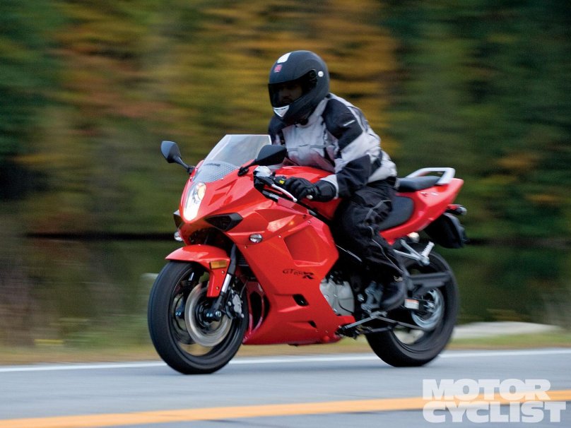 Мотоцикл Hyosung gt650r
