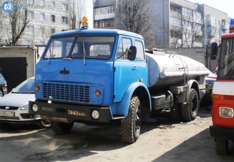 МАЗ 5335 топливозаправщик