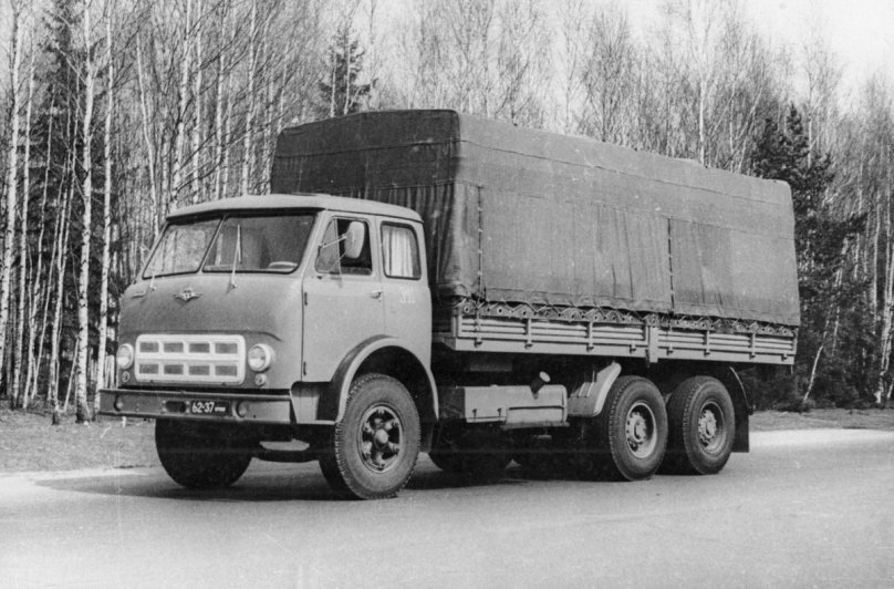 Грузовик МАЗ 500