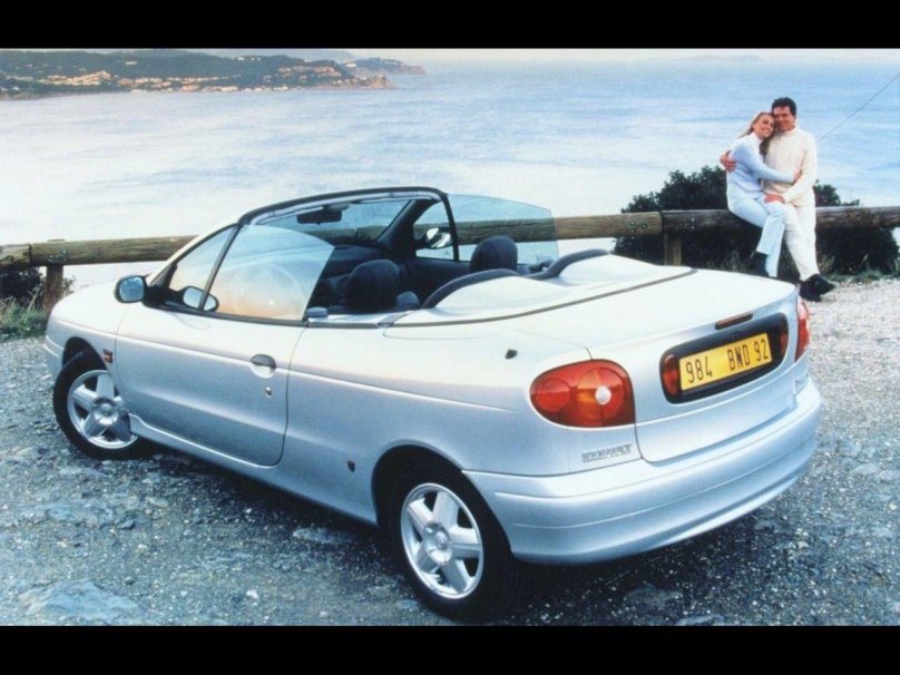 Рено Меган кабриолет 2000