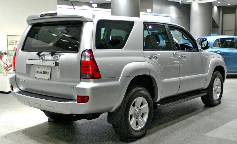 Toyota Hilux Surf 2005