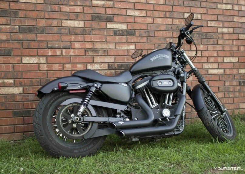 Харлей Дэвидсон спортстер Iron 883