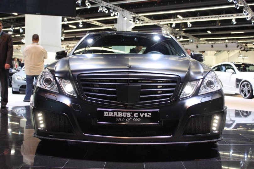 Brabus e v12 Black Baron 2010