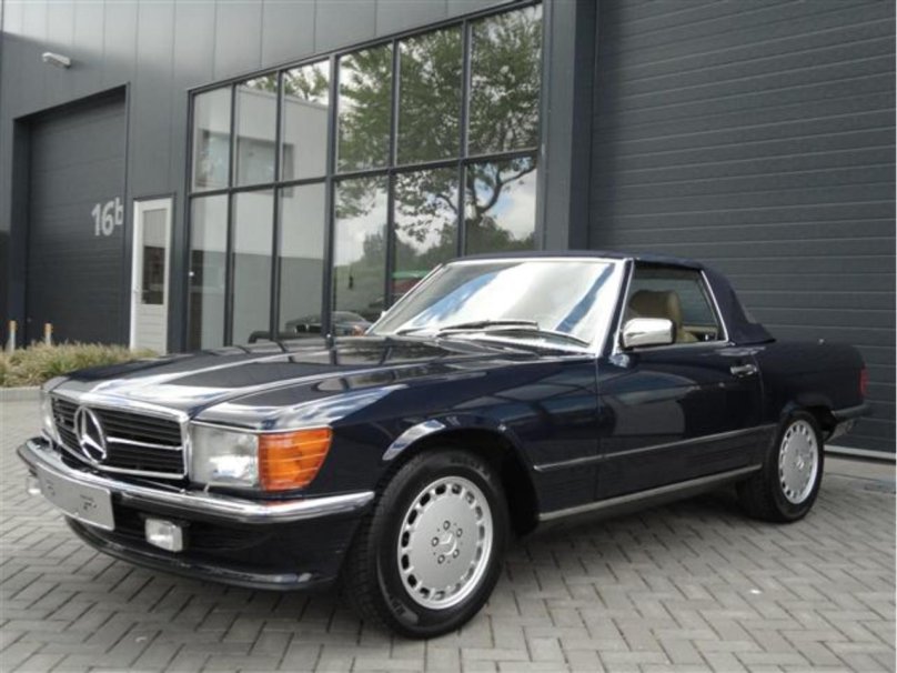 Мерседес 107