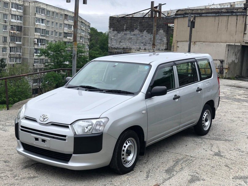 Тойота Пробокс 2016