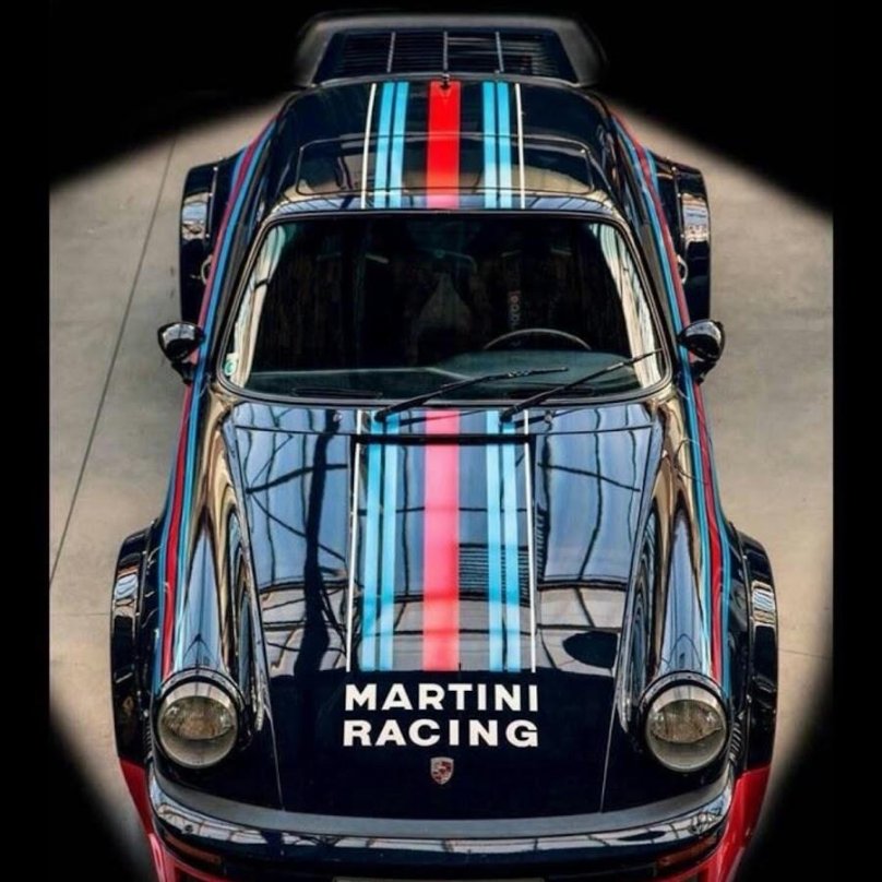 Porsche 911 Martini Racing