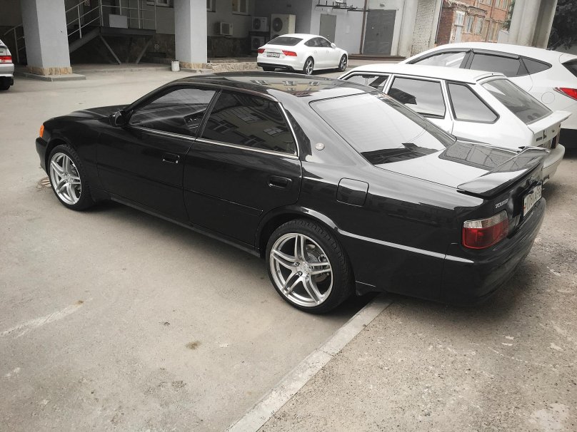 AVS model 5 Chaser 100