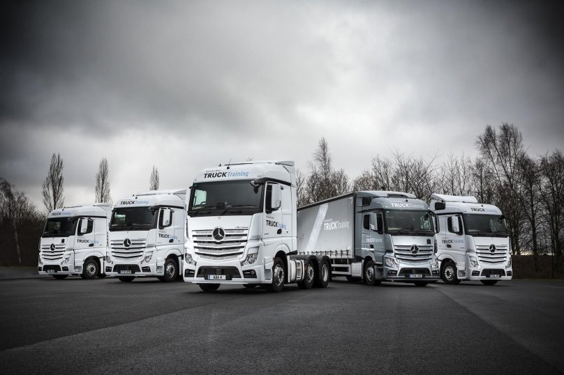 Mercedes Benz Truck
