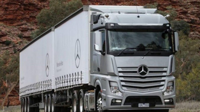 Mercedes-Benz Actros 2