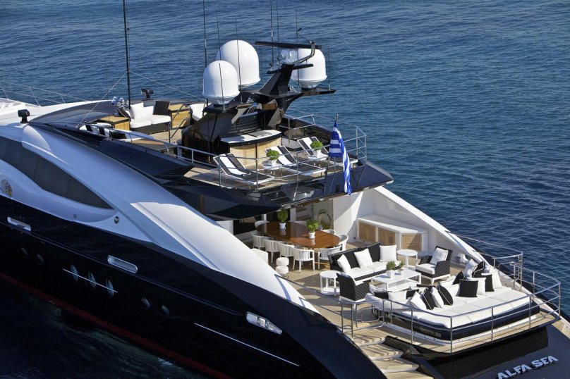 Яхта Palmer Johnson 135