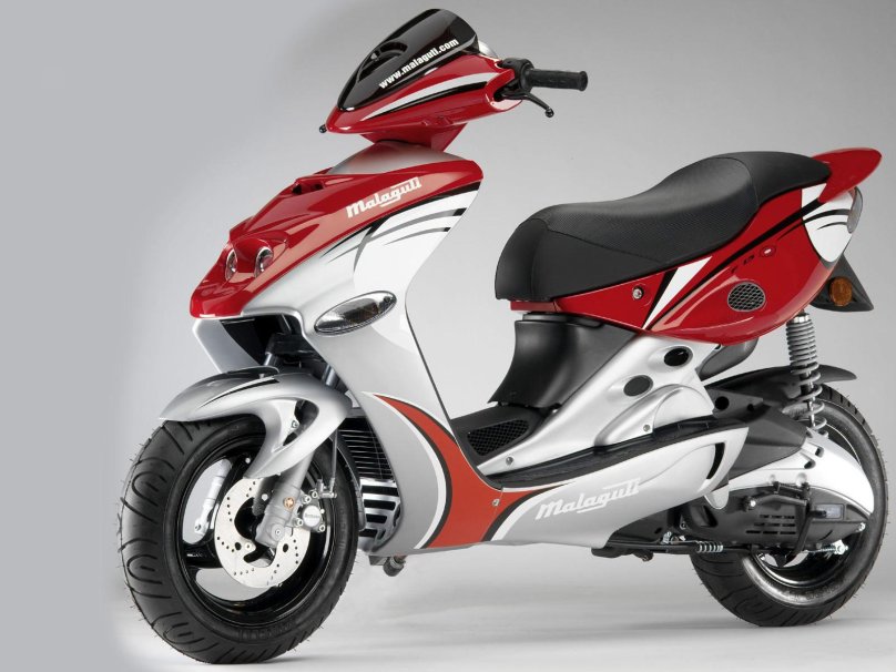 Malaguti 50 скутер