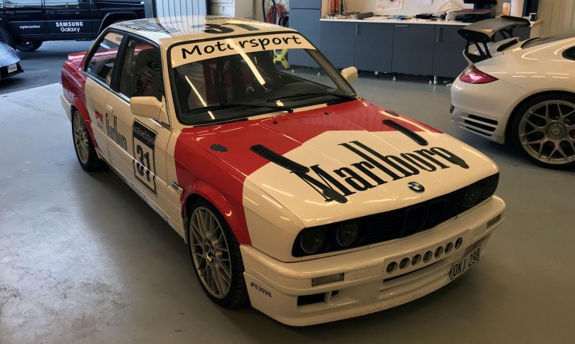 BMW e30 Marlboro