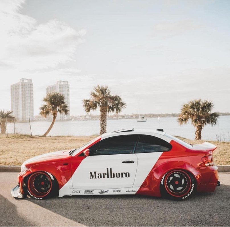 БМВ Мальборо м5