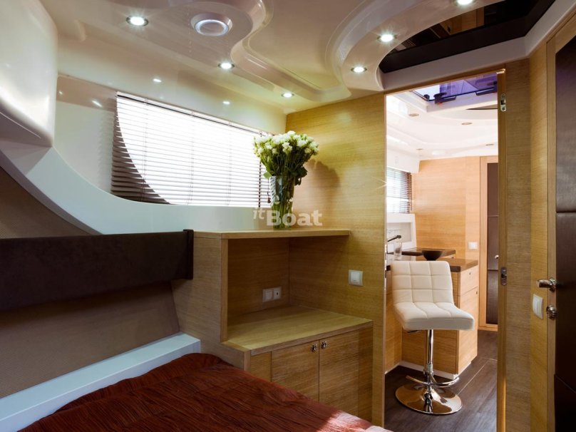 Моторная яхта Pioneer k43