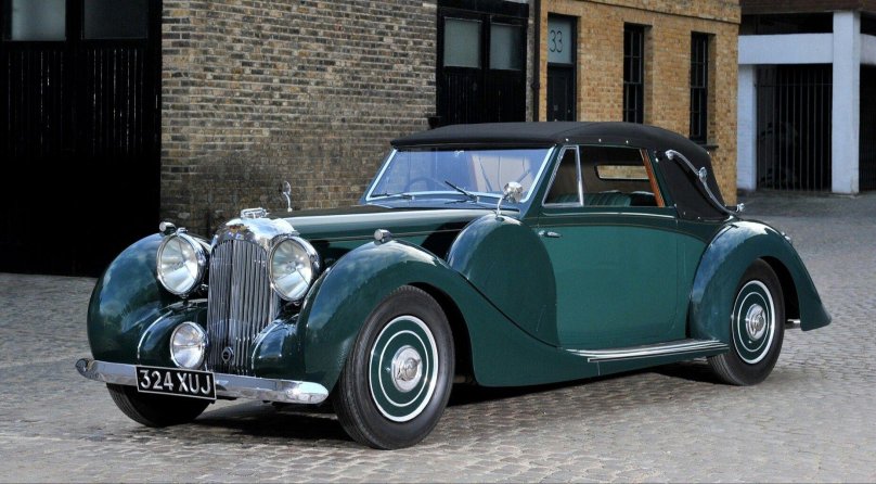 Lagonda v12 силуэт