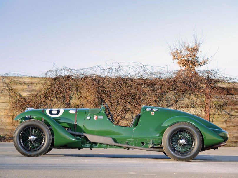 Лагонда в-12