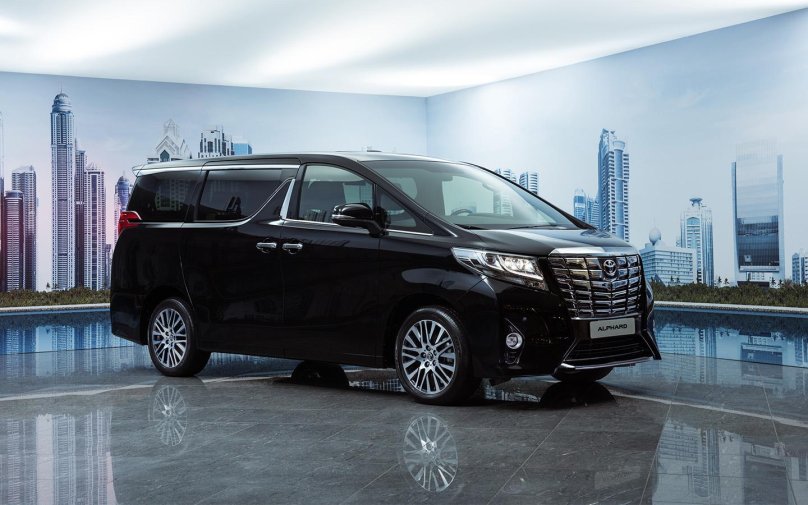 Toyota минивэн Alphard 2022