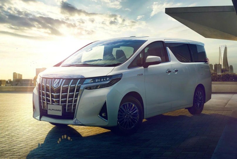 Тойота альпхард 2018