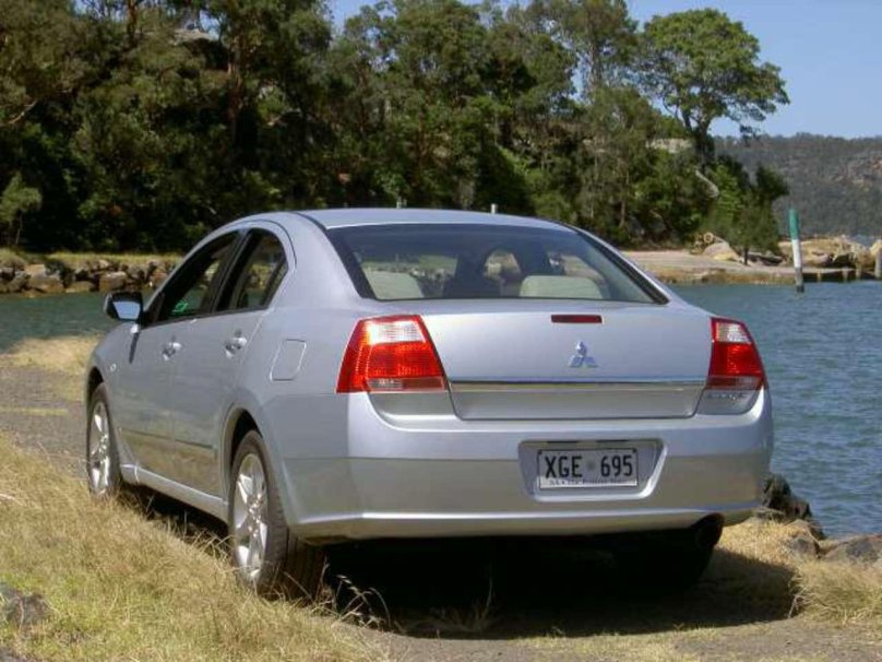 Мицубиси 380