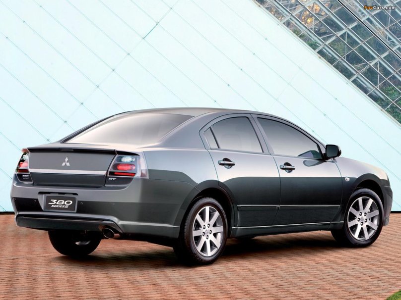 Мицубиси седан 2013