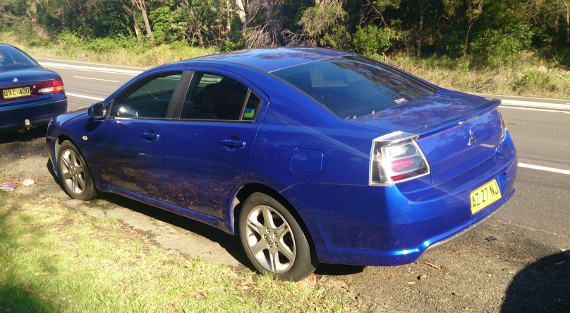 Митсубиси 380