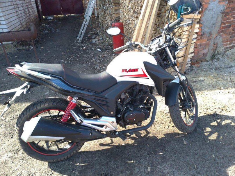 Мотолэнд флеш 200