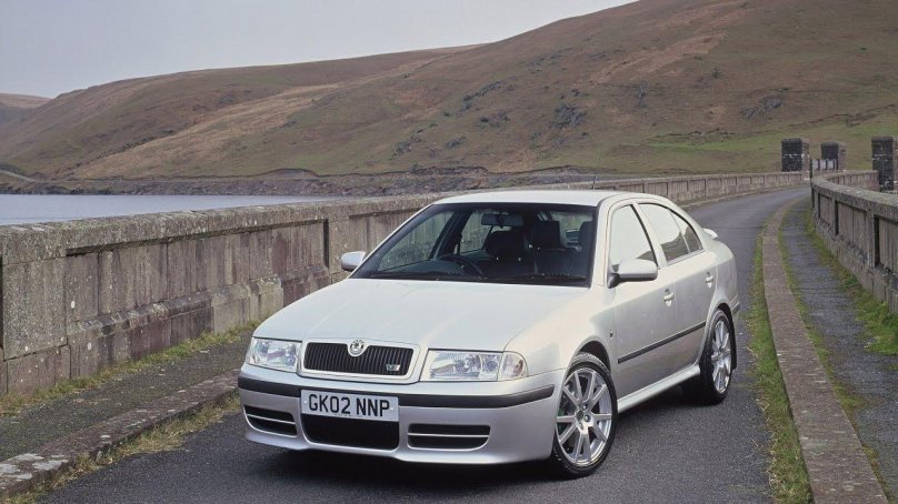 Škoda Octavia Tour RS