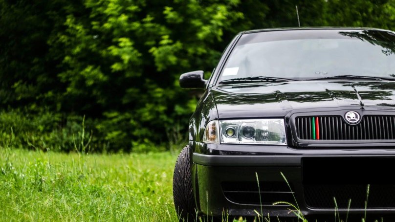 Шкода Октавия а4 черная