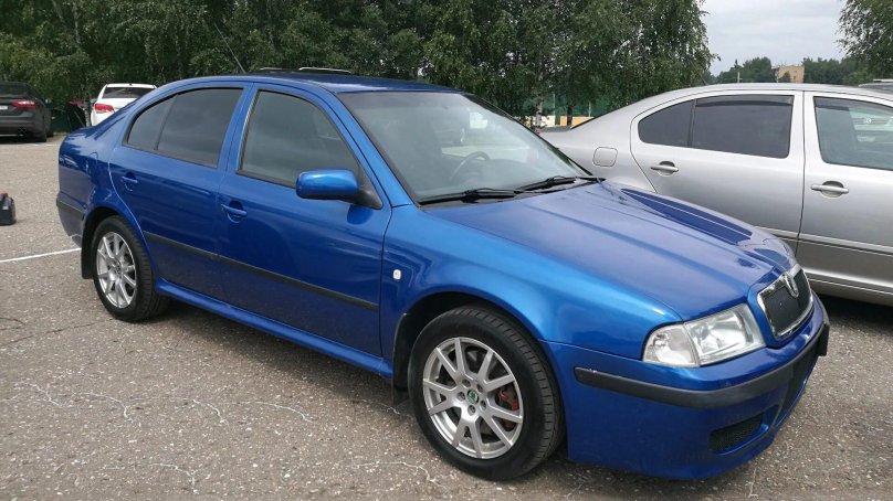 Шкода Октавия 2008 синяя