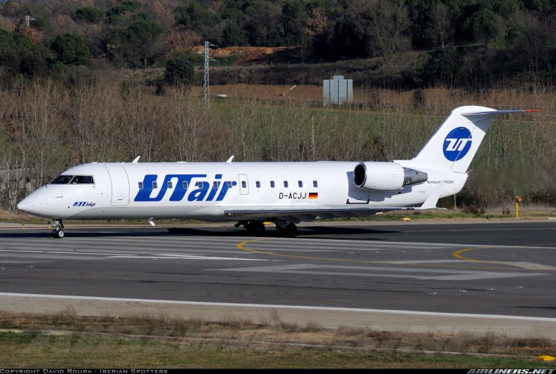 ЮТЭЙР CRJ 200