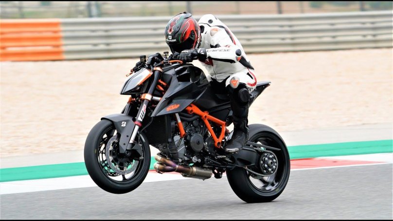 KTM 1290 super Duke r