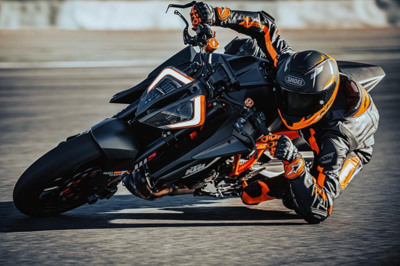 КТМ 1290 super Duke r