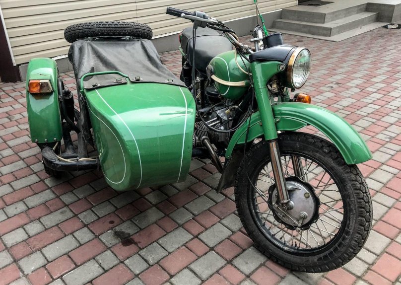 Мотоцикл Урал зеленый