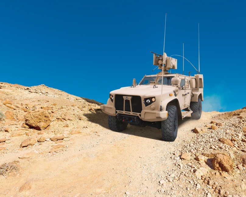 Машина Oshkosh l-atv