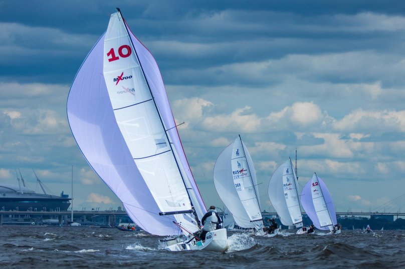 Яхта класса мх700