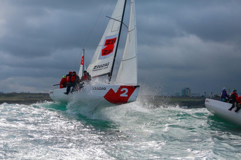 Яхта класса MX 700