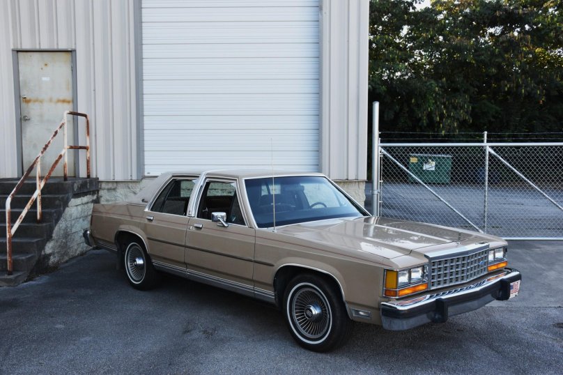 Ford Crown Victoria Ltd 1985