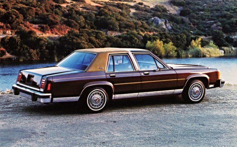 Ford Ltd 1983