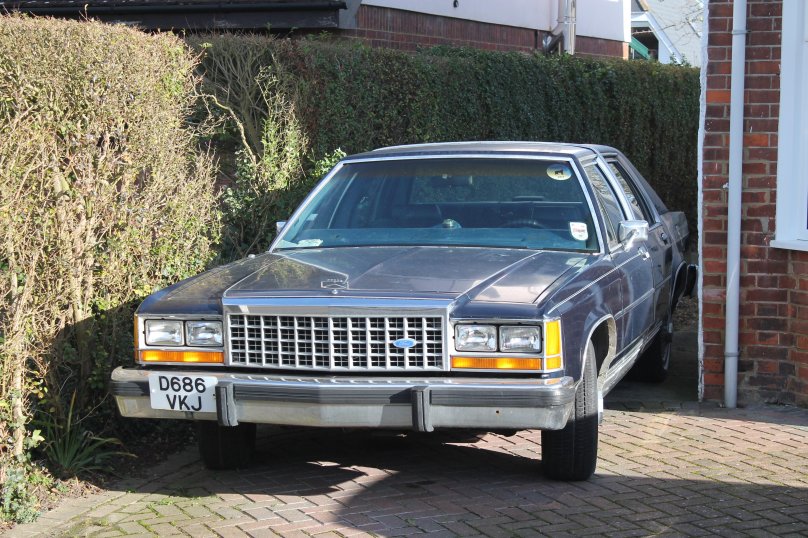 Ford Ltd Crown Victoria 1987