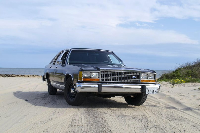 Форд Краун Виктория Лтд 1985