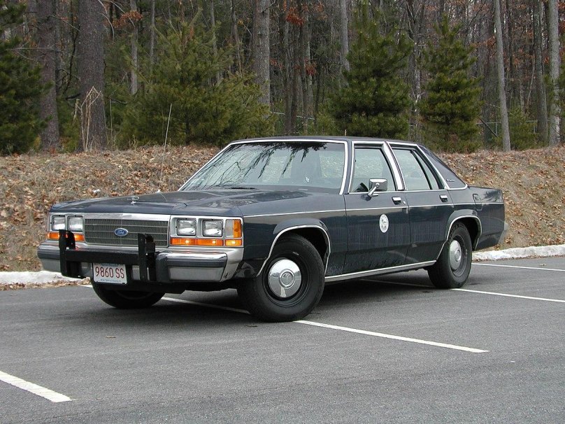 Ford Ltd Crown Victoria 1990