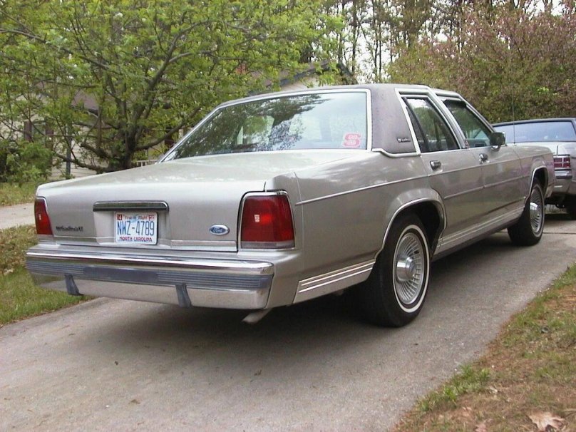 Ford Ltd Crown Victoria 1991