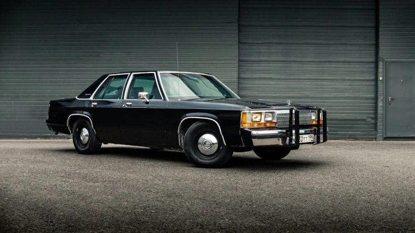 Форд Лтд Краун Виктория