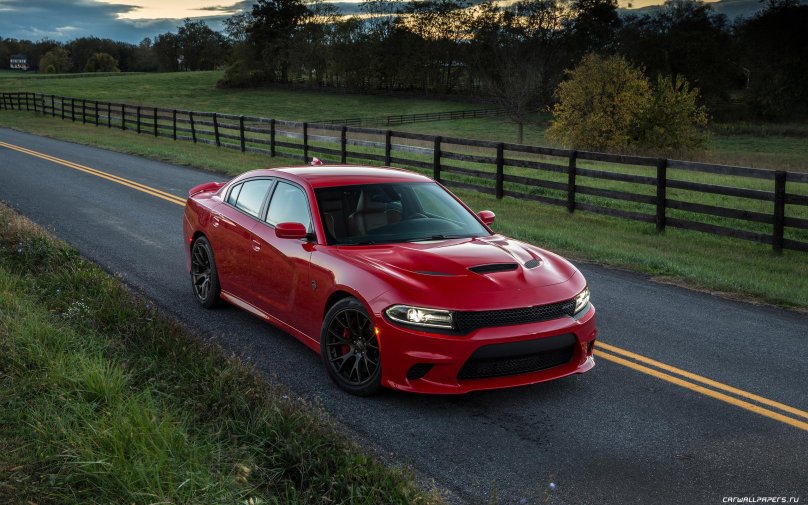 Додж Чарджер СРТ Хеллкэт