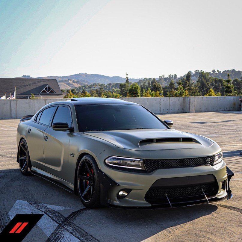 Dodge Charger srt Hellcat