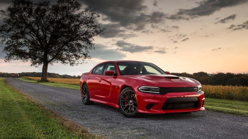 Додж Чарджер srt Hellcat