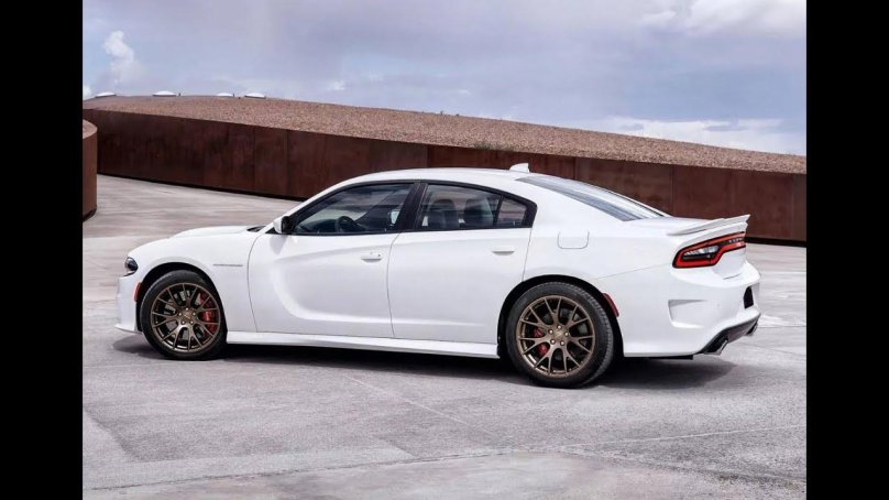 Dodge Charger srt Hellcat 2015
