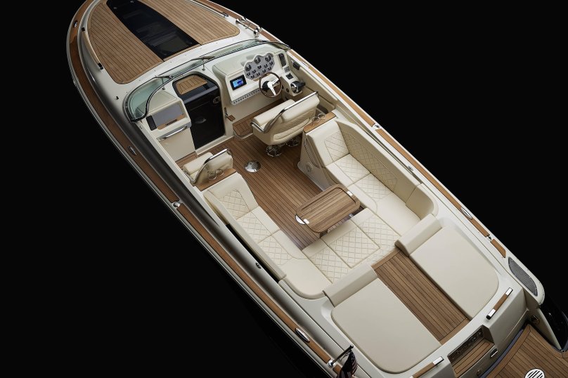 Chris Craft Corsair 28