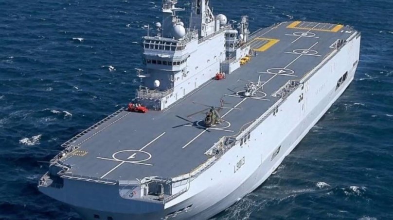 Универсальный десантный корабль Мистраль