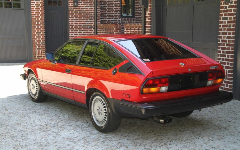 Alfa Romeo gtv6 1986